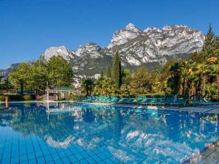 1 2 Du Parc Grand Resort with outdoor swimming pool